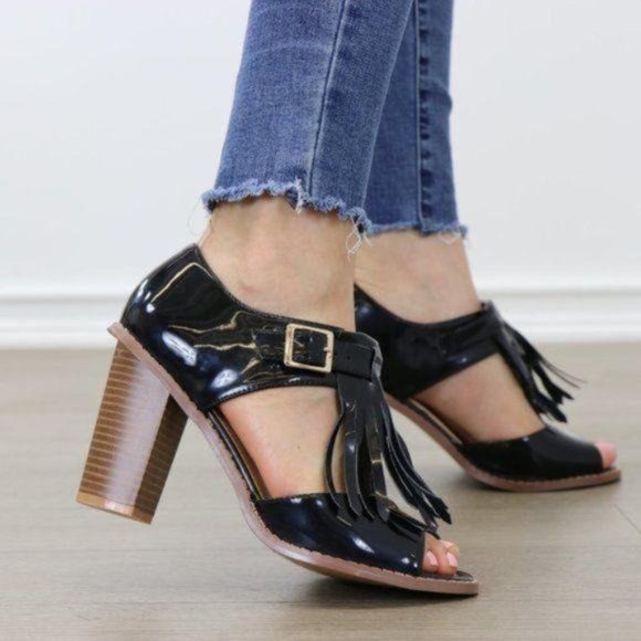 Patent Rockabilly Oxford High Heels With Tassel - Picture 5 of 7